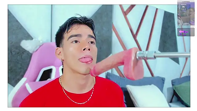 its liam18 online show from 05.11.26