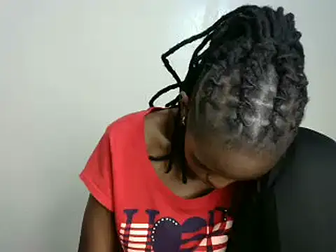 Snapshot of Kasweet_Lee chatting on 12.11.24 Kasweet Lee online show from 12.11.24