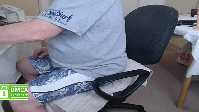 john little one1 online show from 04.18.26