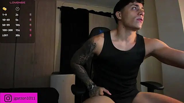 Snapshot of _joansoto chatting on 03.02.25 joansoto online show from 03.02.25