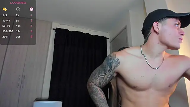 Snapshot of _joansoto chatting on 03.15.25 joansoto online show from 03.15.25