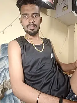 Snapshot of saggy1218 chatting on 12.21.25 saggy1218 online show from 12.21.25