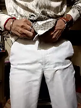 Snapshot of saggy1218 chatting on 03.01.26 saggy1218 online show from 03.01.26