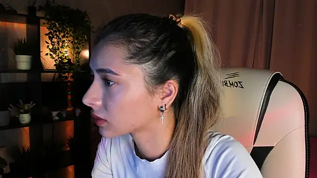 DarlaLike online show from 09.21.25