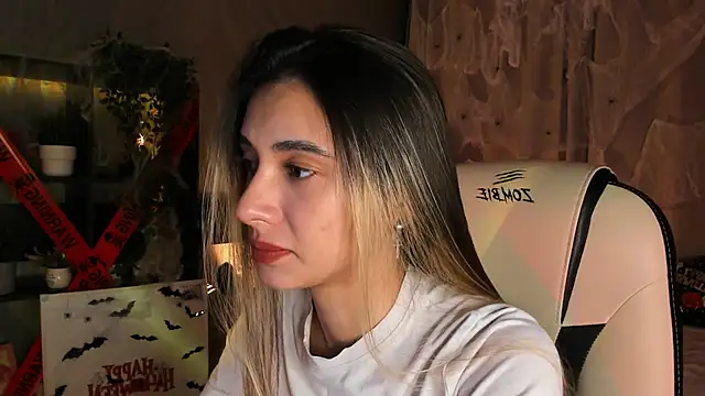 DarlaLike online show from 10.26.25