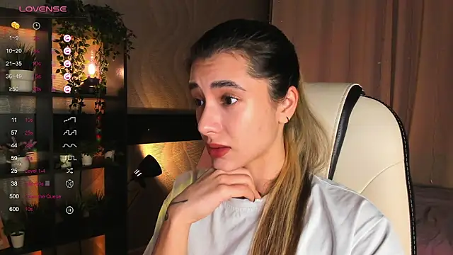 DarlaLike online show from 11.14.25