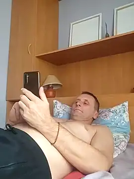 Snapshot of Viause_Kentauelle chatting on 12.12.24 Viause Kentauelle online show from 12.12.24