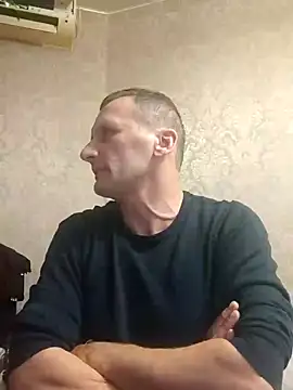 Snapshot of Viause_Kentauelle chatting on 12.14.24 Viause Kentauelle online show from 12.14.24