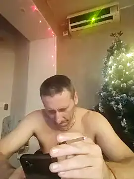 Snapshot of Viause_Kentauelle chatting on 12.20.24 Viause Kentauelle online show from 12.20.24