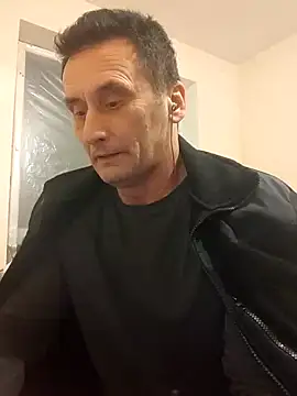 Snapshot of Viause_Kentauelle chatting on 01.23.25 Viause Kentauelle online show from 01.23.25