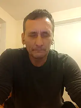 Snapshot of Viause_Kentauelle chatting on 02.17.25 Viause Kentauelle online show from 02.17.25