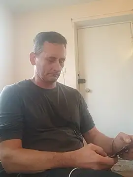 Snapshot of Viause_Kentauelle chatting on 02.21.25 Viause Kentauelle online show from 02.21.25