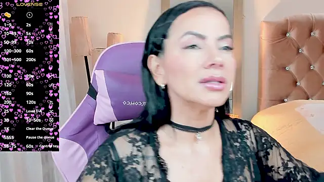 veronika naughty online show from 11.12.25