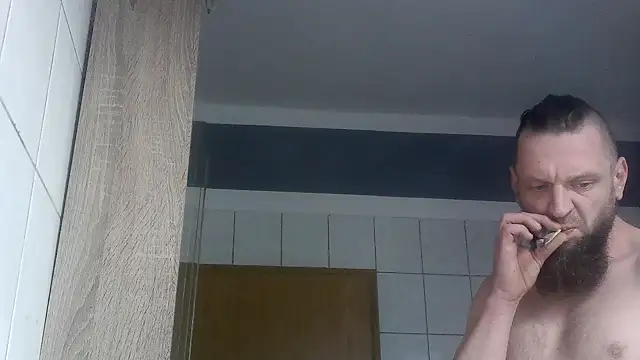 donhulio482 online show from 11.06.25