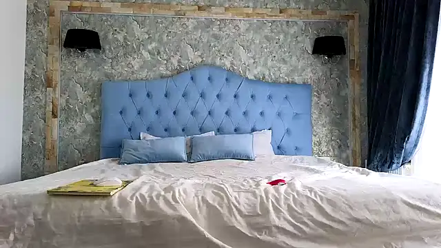 Blanca1 online show from 09.26.25