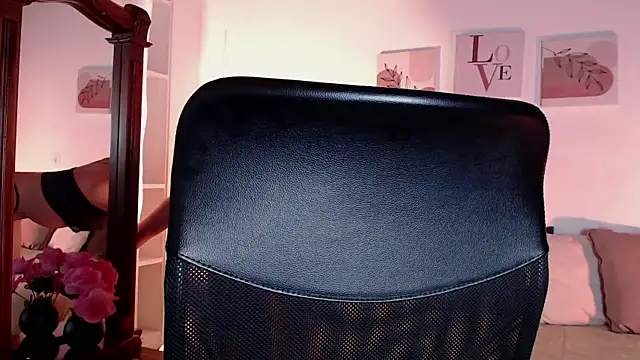 madisex s online show from 09.12.25