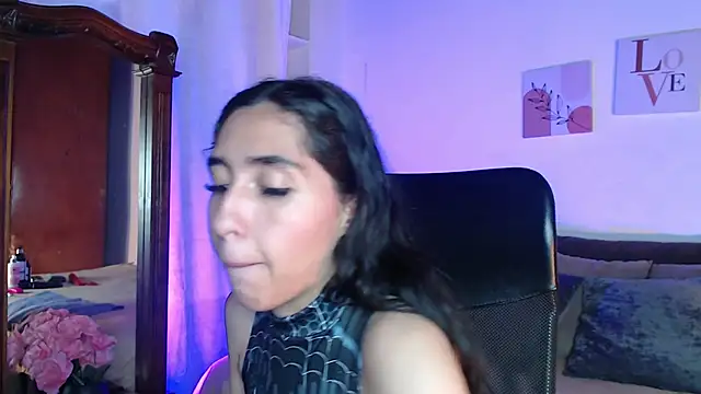 madisex s online show from 10.30.25