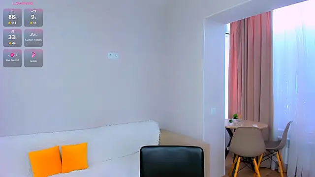 Feral  berry   online show from 04.11.26