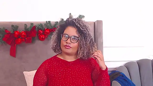 Snapshot of SammyHank chatting on 12.31.24 SammyHank online show from 12.31.24