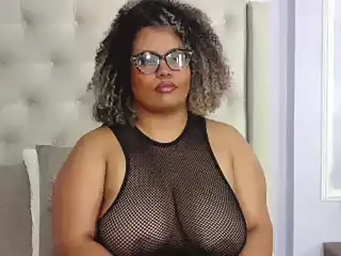 Snapshot of SammyHank chatting on 01.03.25 SammyHank online show from 01.03.25