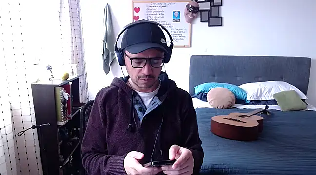 Diptongo online show from 03.16.25