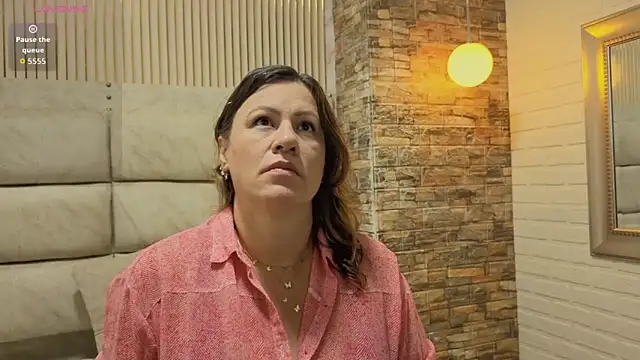 charlotte  G online show from 11.13.25