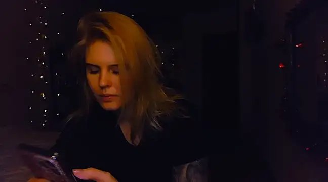 VoluptuousDreams online show from 12.16.24