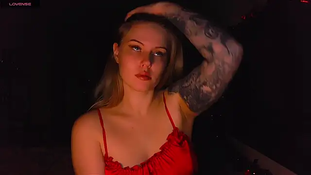 VoluptuousDreams online show from 02.06.25