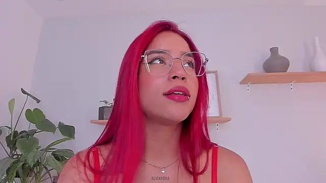 Snapshot of Scarlett_Morgan_ chatting on 03.01.25 Scarlett Morgan online show from 03.01.25