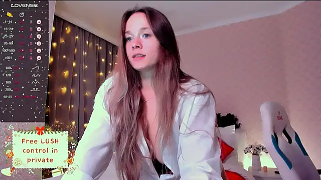 Snapshot of SherillBrill chatting on 12.19.24 SherillBrill online show from 12.19.24