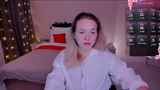Snapshot of SherillBrill chatting on 12.29.24 SherillBrill online show from 12.29.24