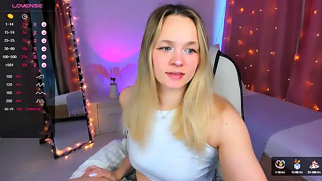 Snapshot of SherillBrill chatting on 02.22.25 SherillBrill online show from 02.22.25