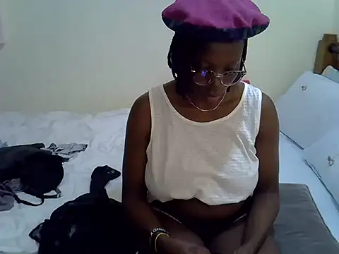 Sweet Bear online show from 11.10.25