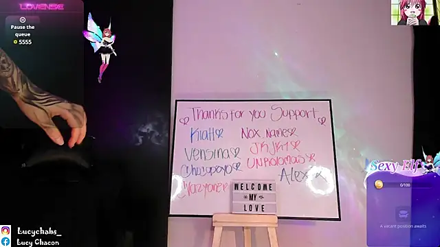 Snapshot of annie_berry chatting on 03.11.25 annie berry online show from 03.11.25