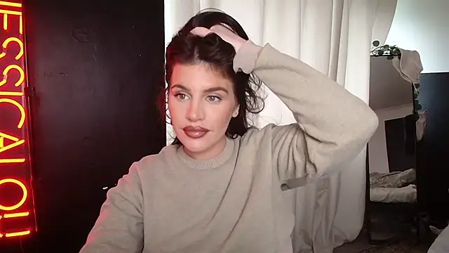 Snapshot of Bustyjessicalouu chatting on 02.20.25 Bustyjessicalouu online show from 02.20.25