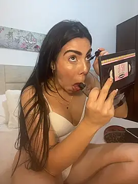 valecruz903 online show from 10.04.25