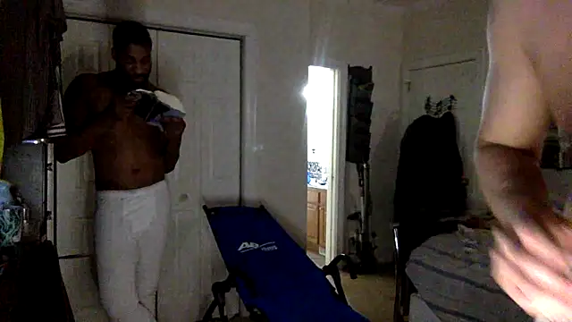 TheOnlyTwinTowers online show from 03.04.25