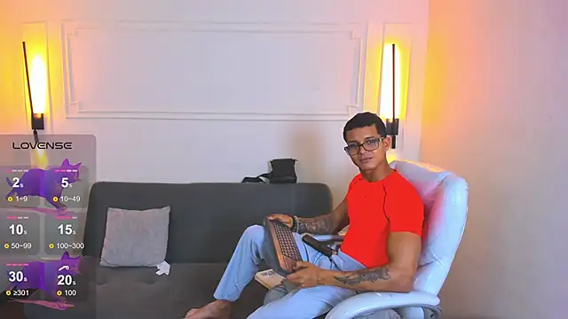 Paradise boy s online show from 03.11.26