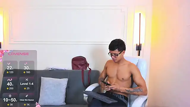 Paradise boy s online show from 05.21.26