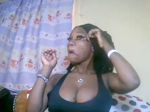 Snapshot of 69Hot_Tiny chatting on 09.10.25 69Hot Tiny online show from 09.10.25