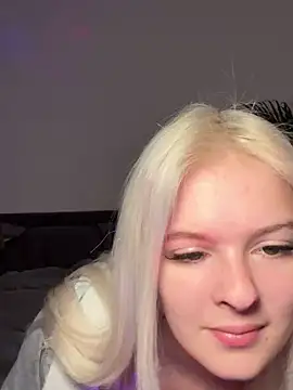 Allylove03 online show from 01.04.25