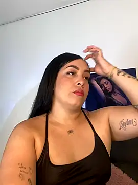 Snapshot of Sheeryl__ chatting on 09.26.25 Sheeryl online show from 09.26.25