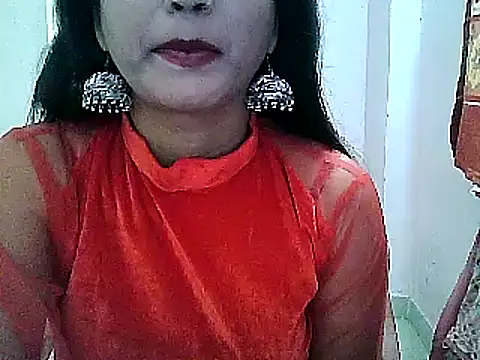 Snapshot of Model-Tanya chatting on 01.31.25 Model-Tanya online show from 01.31.25
