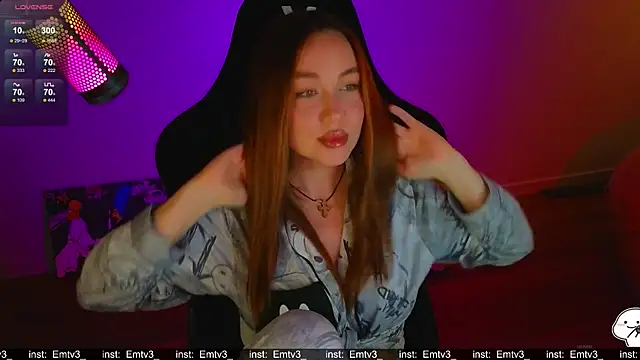 Emili1- online show from 05.04.26