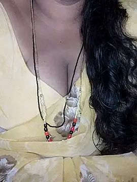 Snapshot of Bimple_Neha chatting on 11.05.25 Bimple Neha online show from 11.05.25