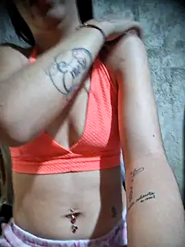 Snapshot of MariCeleste- chatting on 11.28.25 MariCeleste- online show from 11.28.25