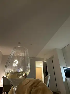 Snapshot of Black_Dolll chatting on 12.14.25 Black Dolll online show from 12.14.25