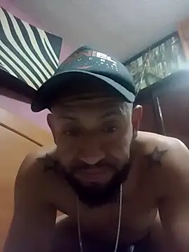 Snapshot of pineda1689 chatting on 01.29.25 pineda1689 online show from 01.29.25