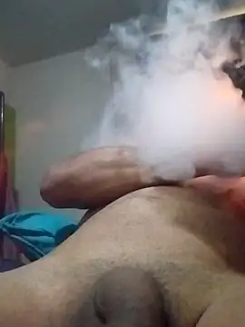 Snapshot of pineda1689 chatting on 10.30.25 pineda1689 online show from 10.30.25