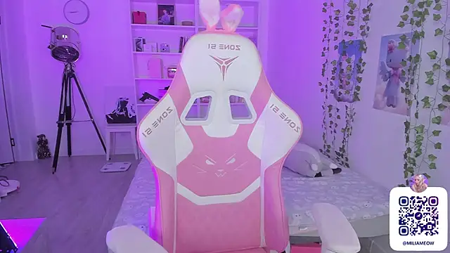 Milia Parker online show from 12.19.24